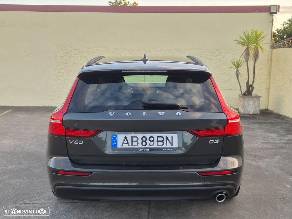 Volvo V60 2.0 D3 Momentum Plus - 16