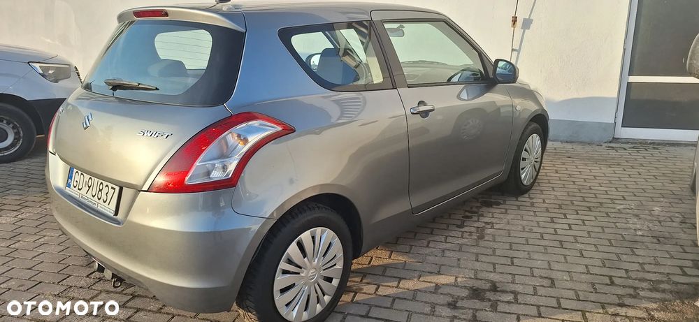 Suzuki Swift 1.2 Club - 5