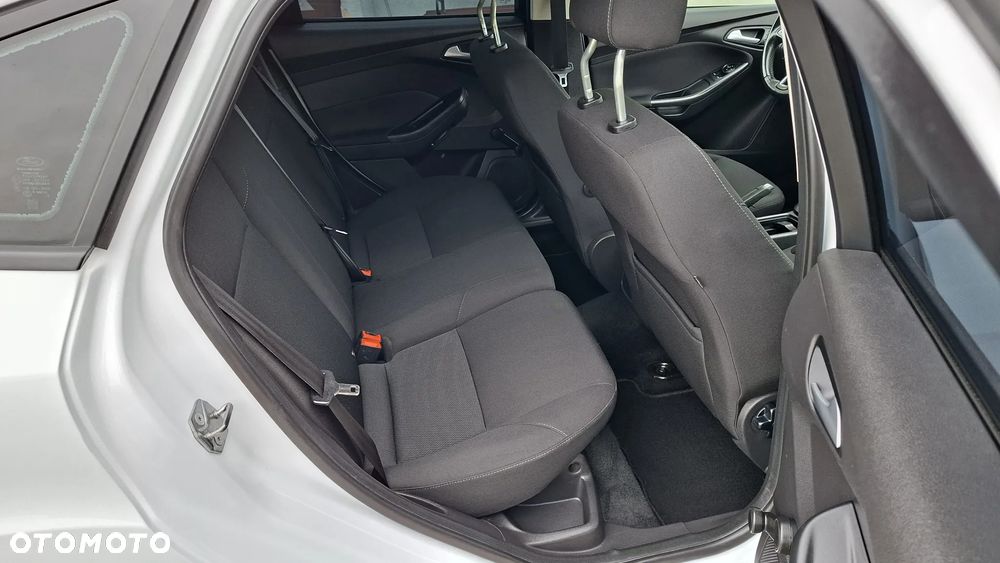 Ford Focus 1.0 EcoBoost Trend - 28