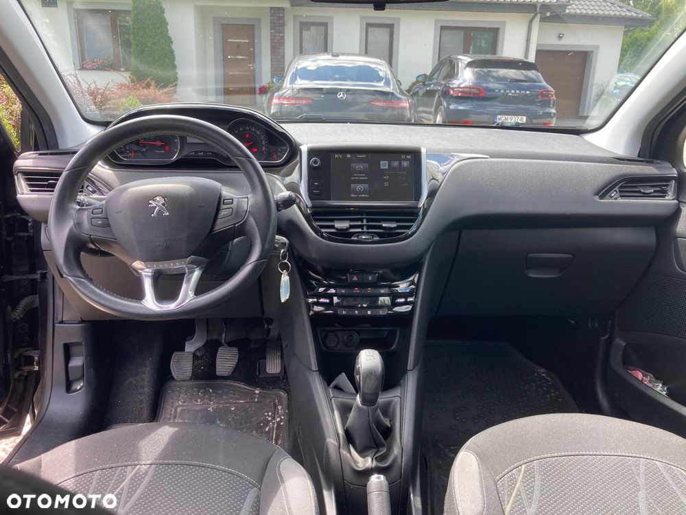 Peugeot 208 1.2 PureTech Style - 8