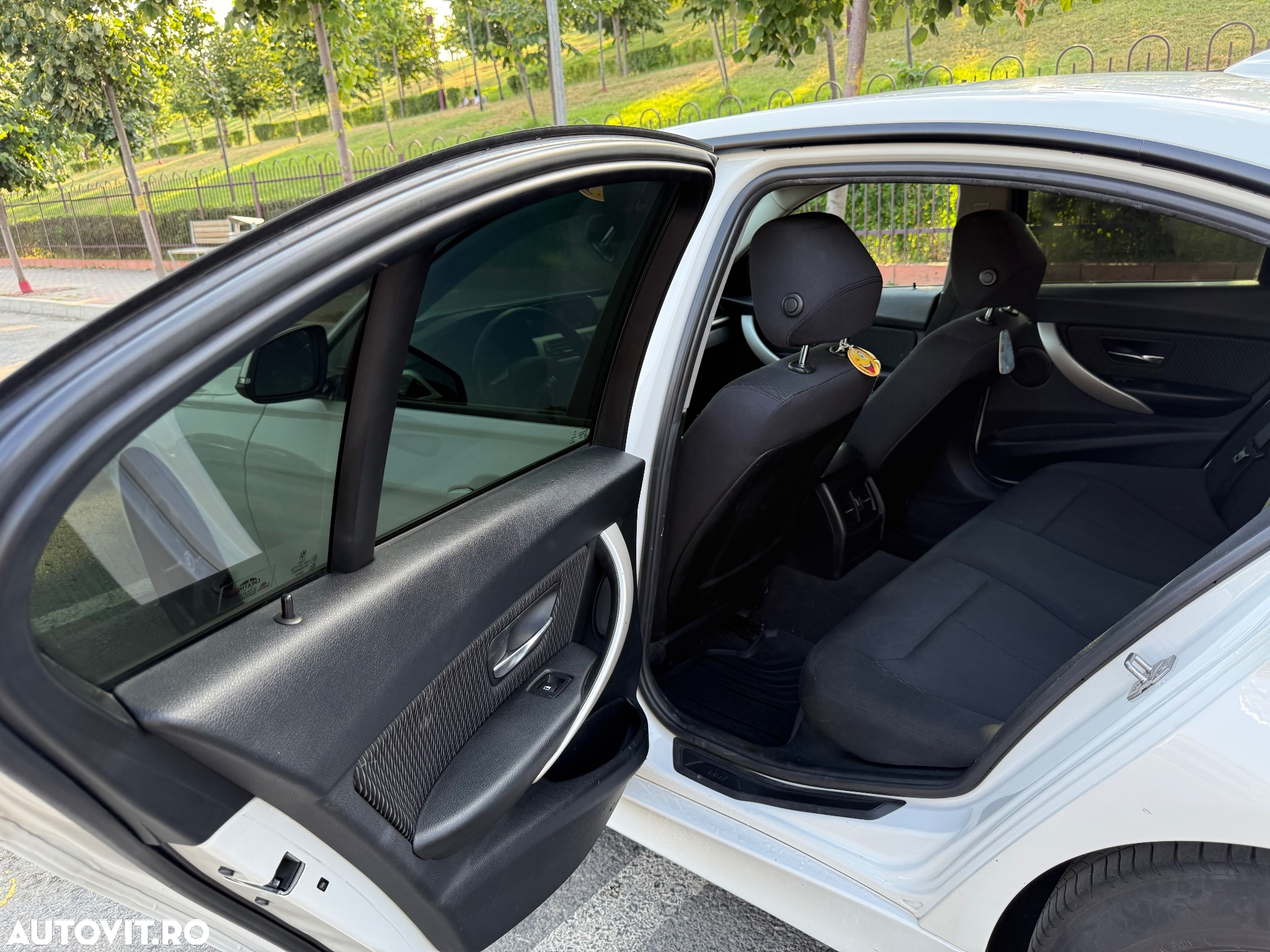 BMW Seria 3 - 31
