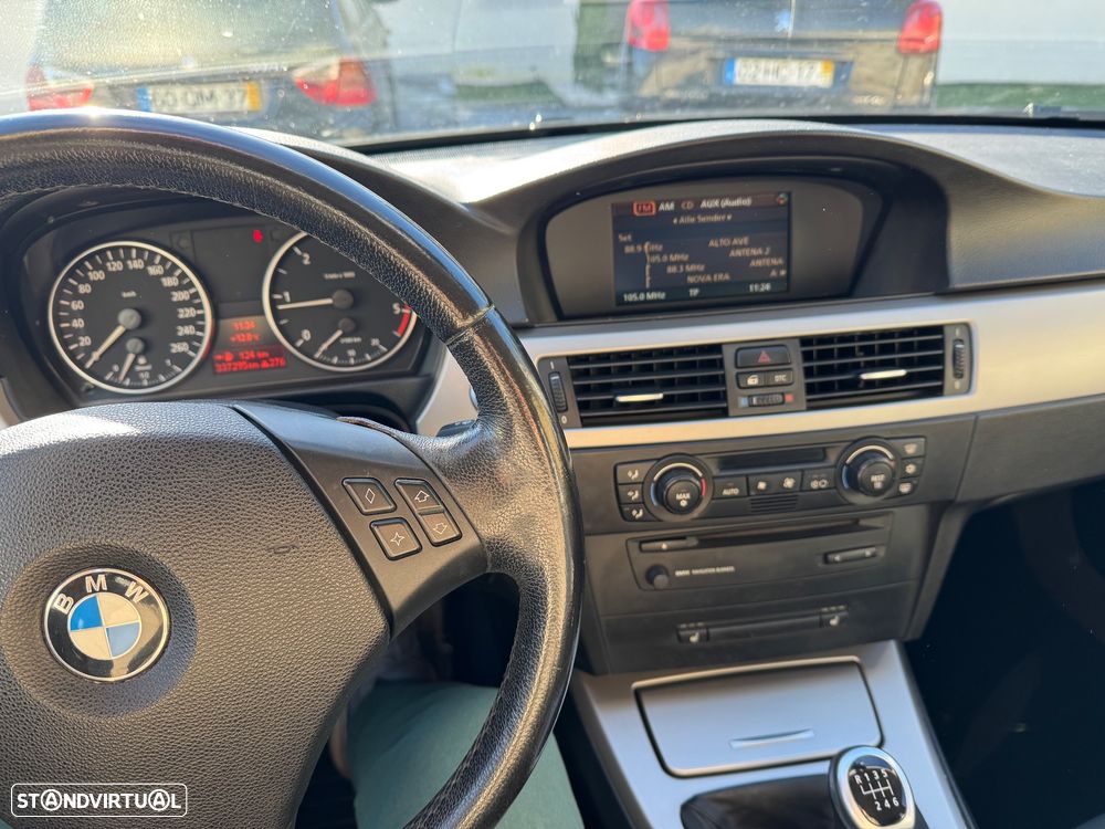 BMW 320 d DPF Touring - 5