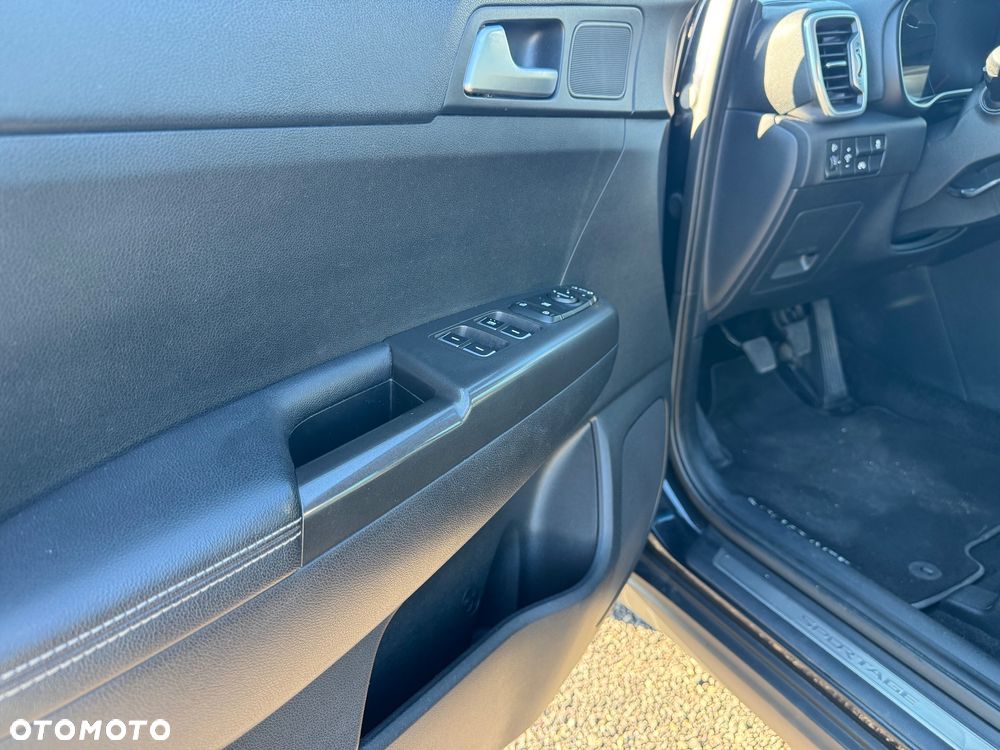 Kia Sportage 1.7 CRDI 2WD Spirit - 23