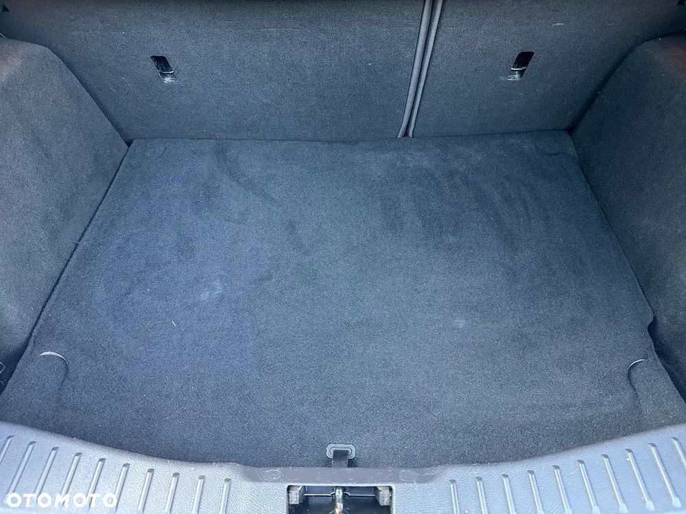 Ford Focus - 25