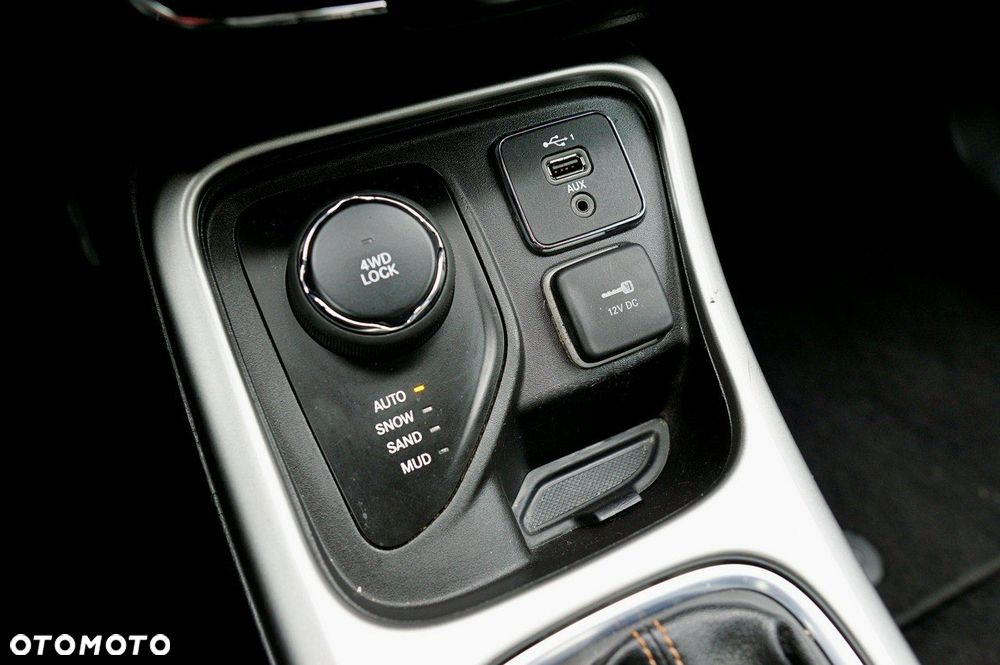 Jeep Compass 1.4 TMair Limited 4WD S&S - 24