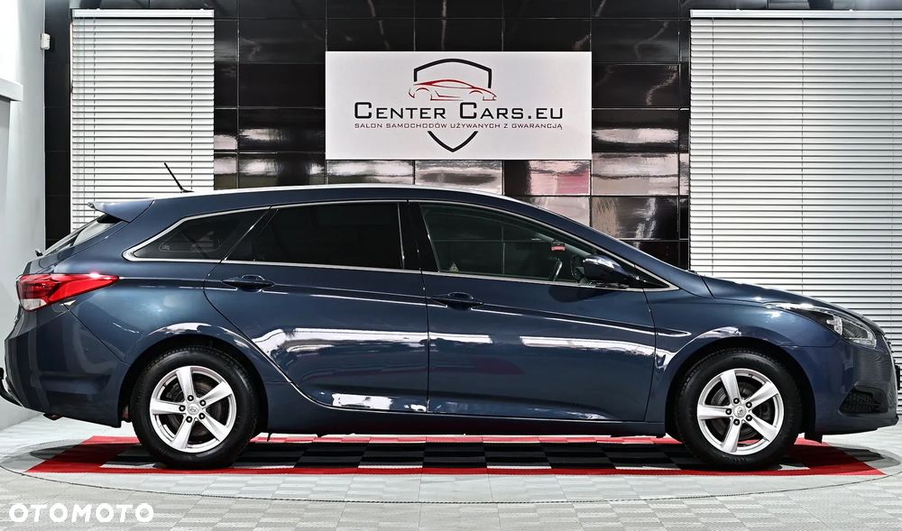 Hyundai i40 Kombi blue 1.6 Classic - 18