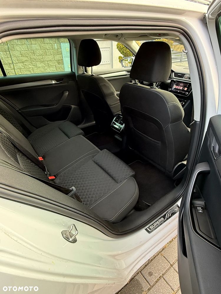 Skoda Superb 2.0 TDI Ambition DSG - 10