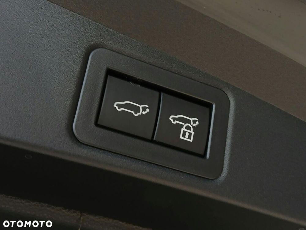 Toyota Corolla 1.8 Hybrid Style - 25
