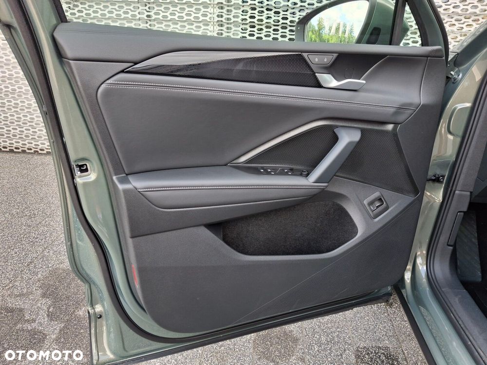 Volkswagen Tiguan - 11