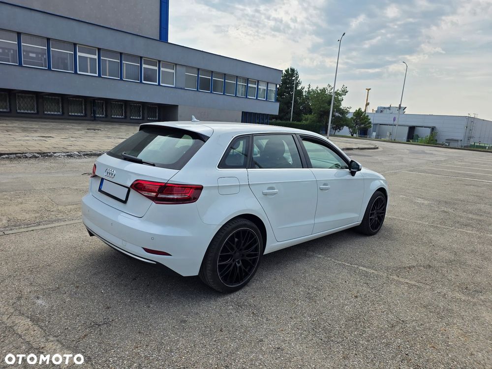 Audi A3 Sportback 1.5 TFSI cylinder on demand sport - 6