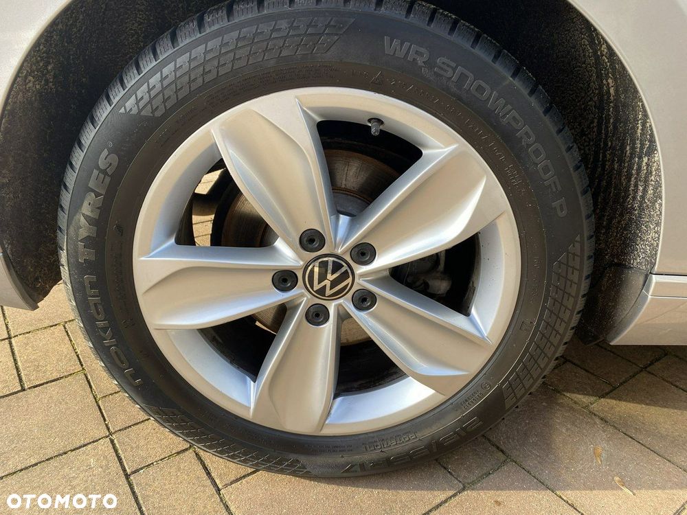 Volkswagen Passat 2.0 TSI Business DSG - 37