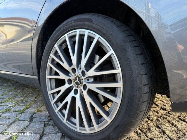 Mercedes-Benz CLA 180 - 21