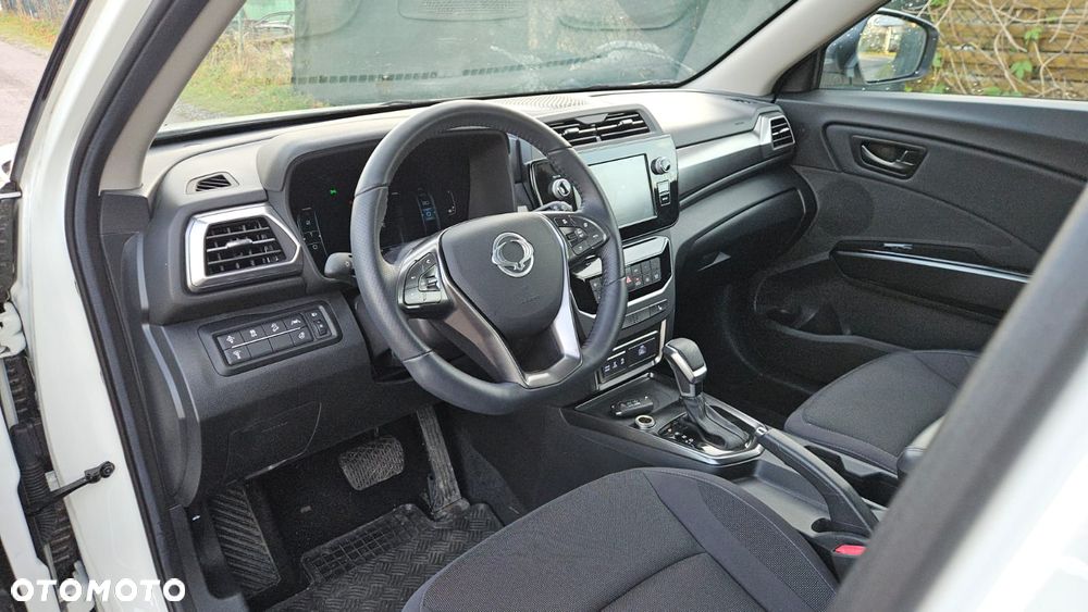 SsangYong/KGM Tivoli 1.5 T-GDI 4WD Automatik Onyx - 14