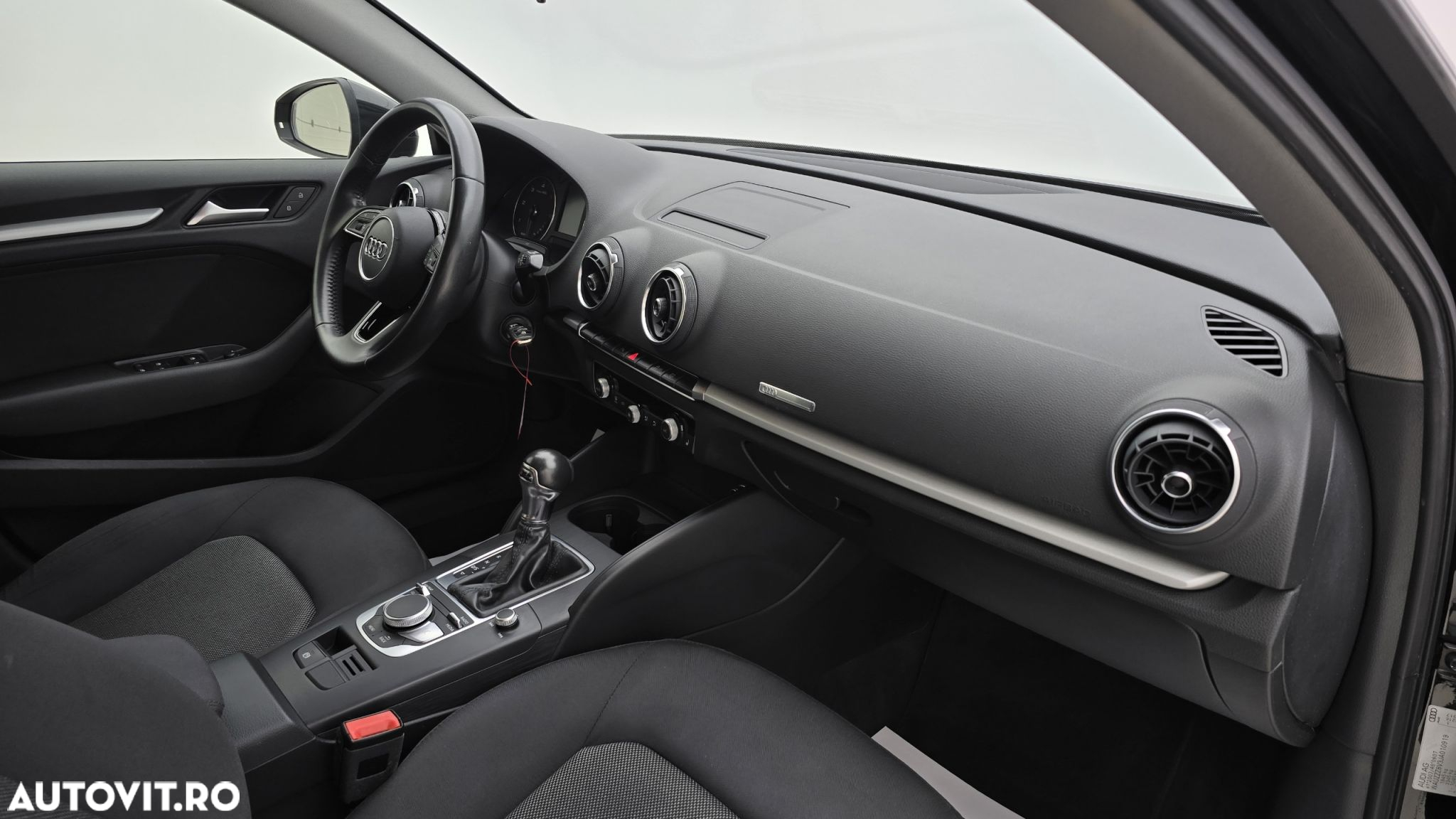 Audi A3 Sportback 1.6 TDI S tronic - 20