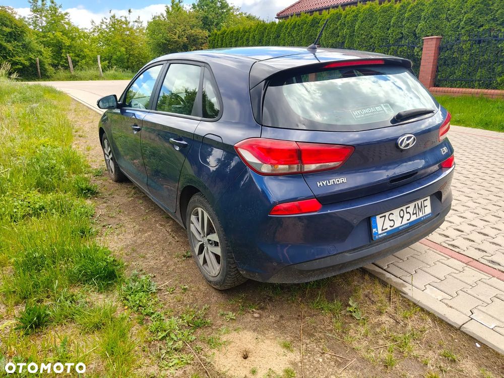 Hyundai i30 1.4 Classic + - 6