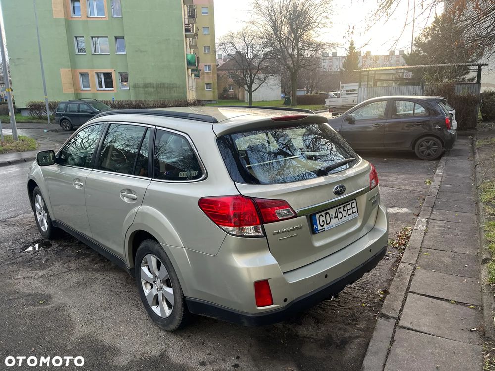 Subaru Legacy 2.0 D Comfort - 3