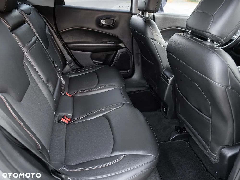 Jeep Compass 1.4 MultiAir Longitude - 31