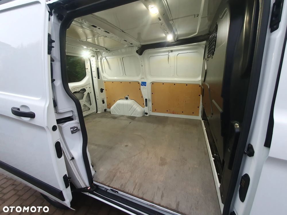Ford TRANSIT CUSTOM - 7