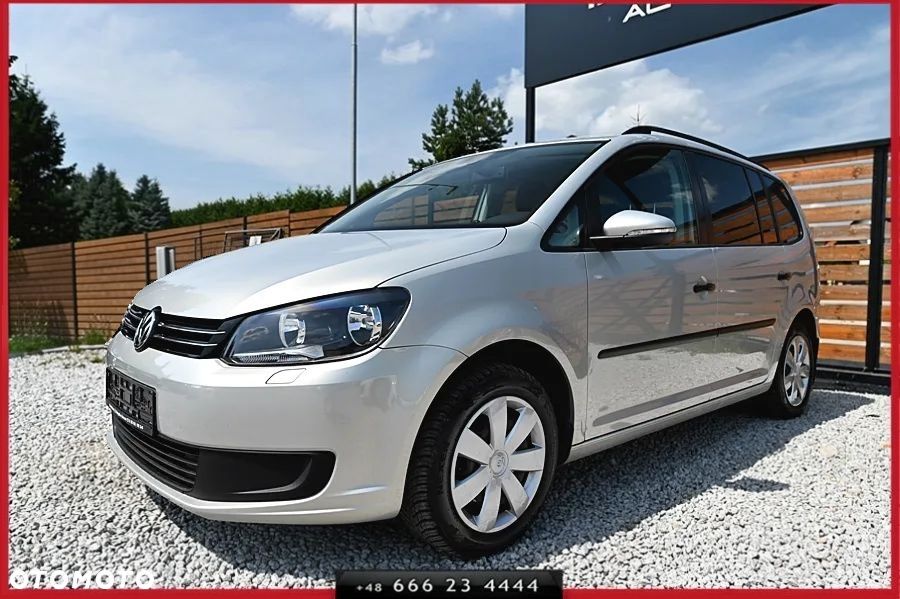 Volkswagen Touran 2011 photo 4