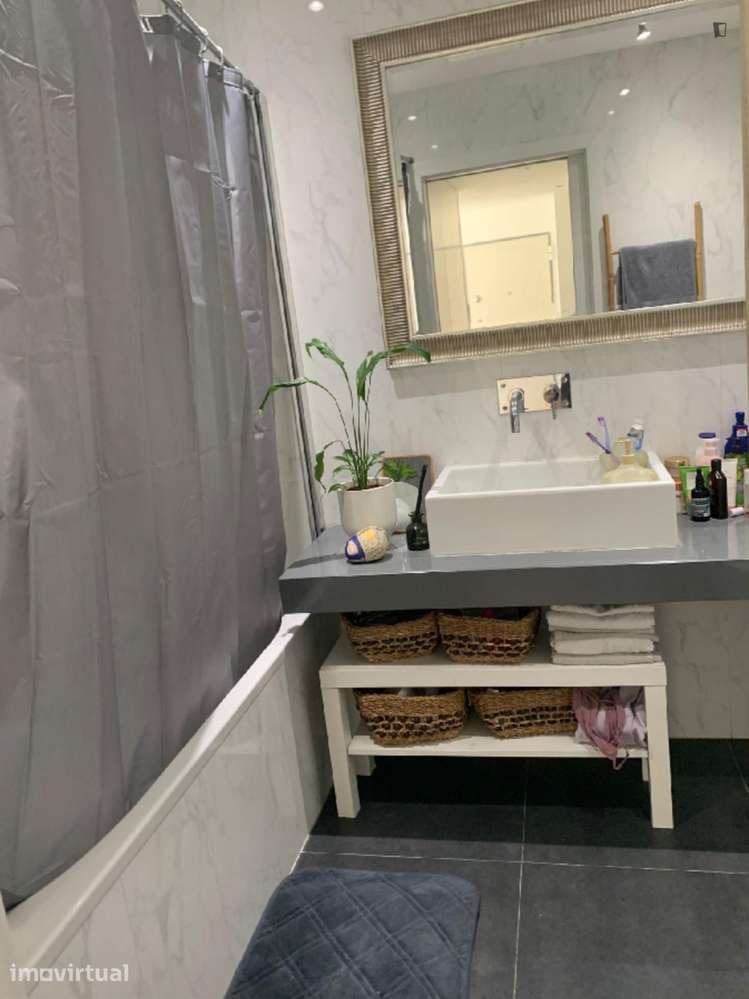 Quarto - localizado em Setubal - Grande imagem: 5/6
