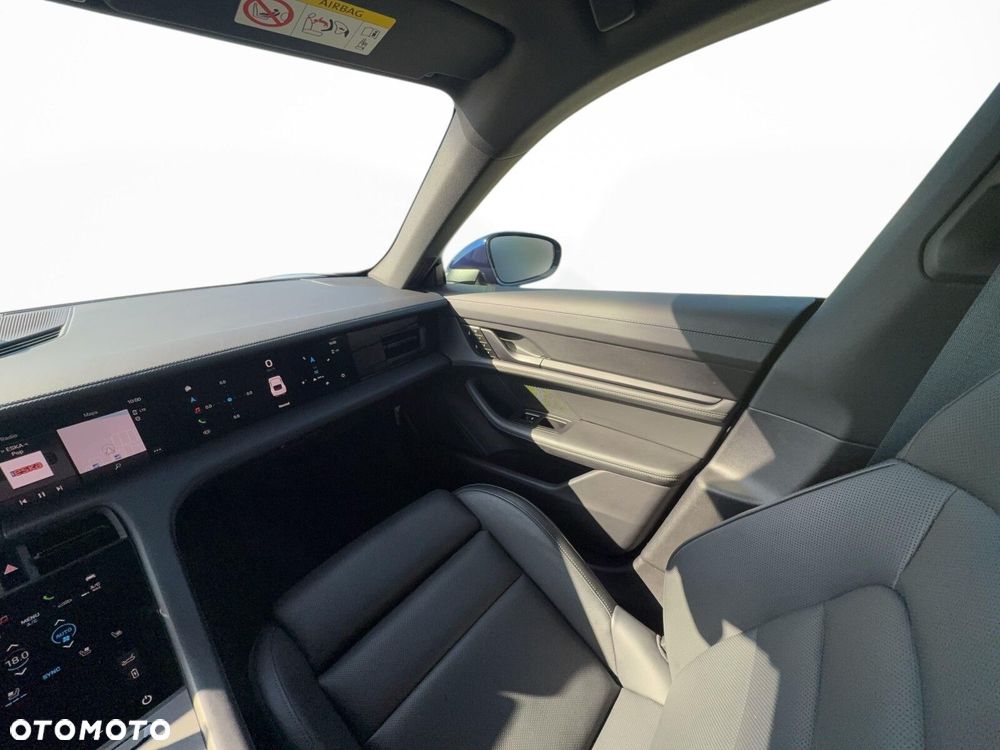 Porsche Taycan - 20
