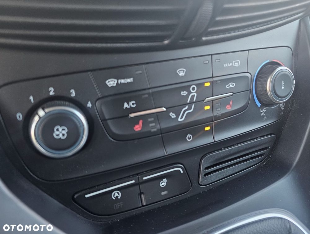 Ford C-MAX 1.0 EcoBoost Titanium ASS - 24