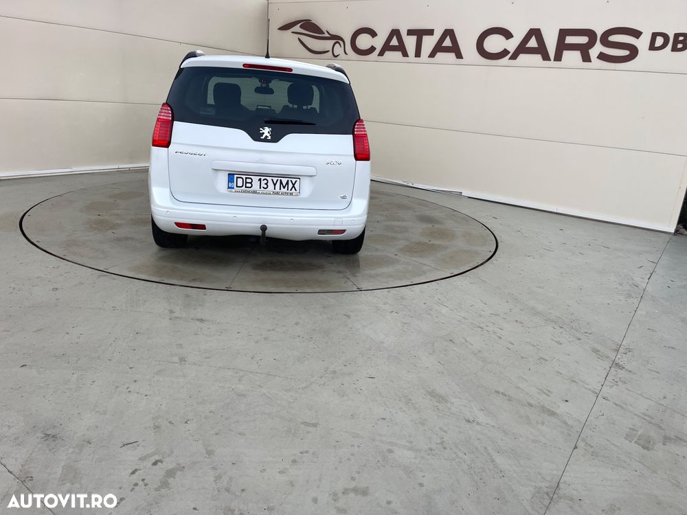 Peugeot 5008 - 13