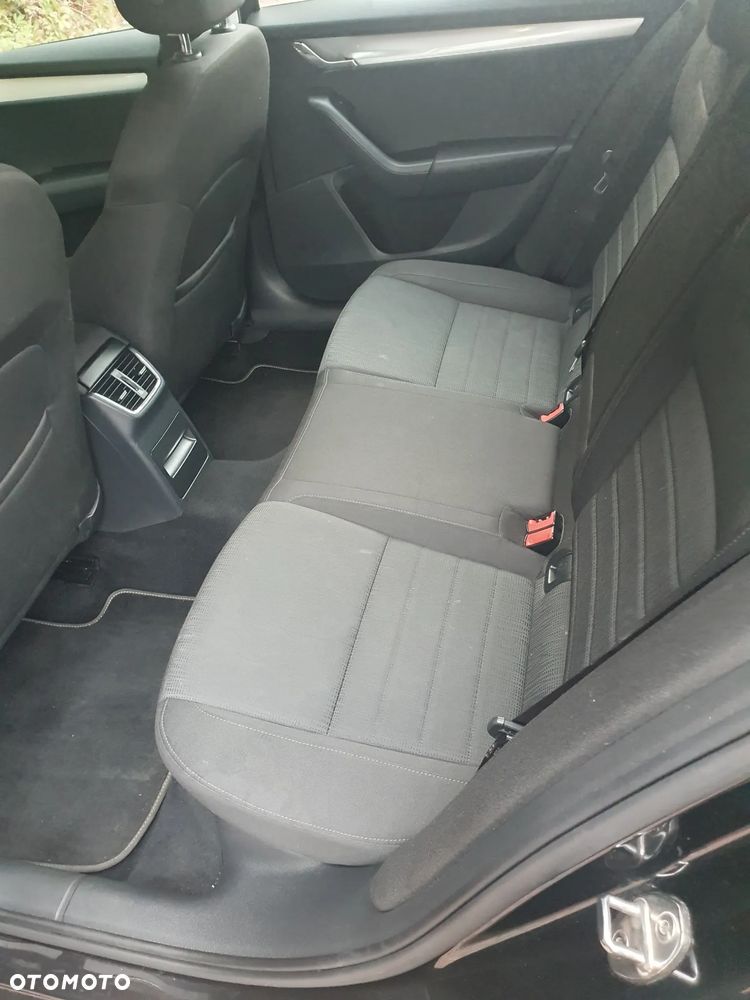 Skoda Octavia - 8