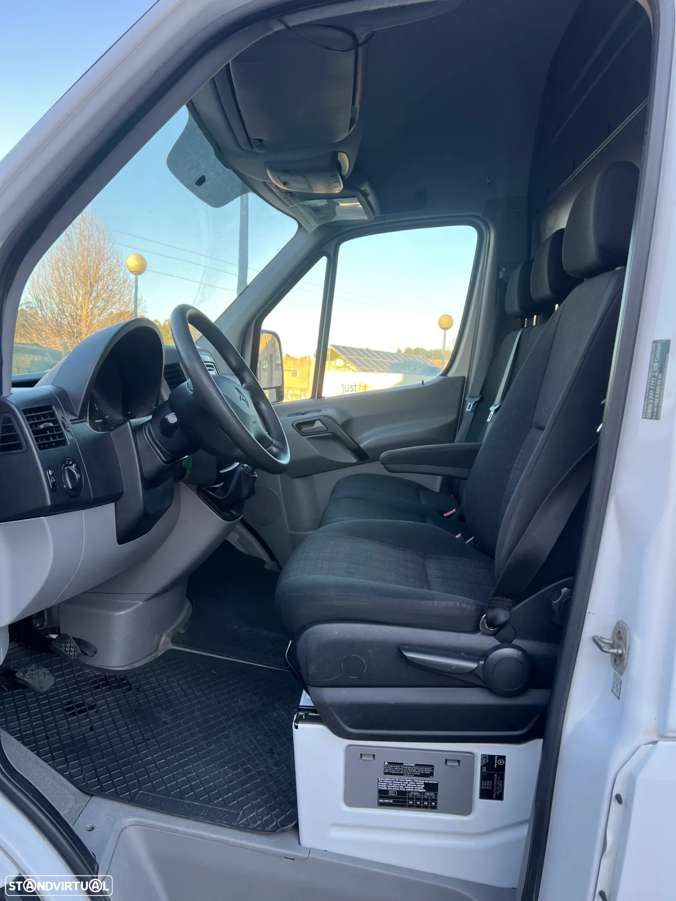 Mercedes-Benz SPRINTER 313 - 11
