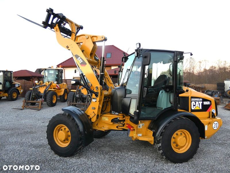 Caterpillar CAT 906H2 Z Niemiec / Ładny Stan / 5.958mtg / kilka sztuk / - 40