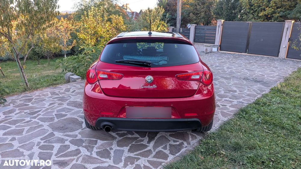 Alfa Romeo Giulietta 1.4 M-Air TCT Distinctive - 6