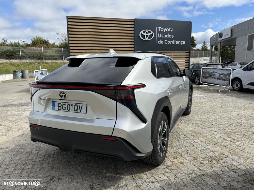 Toyota bZ4X 71,4 kWh Premium - 22