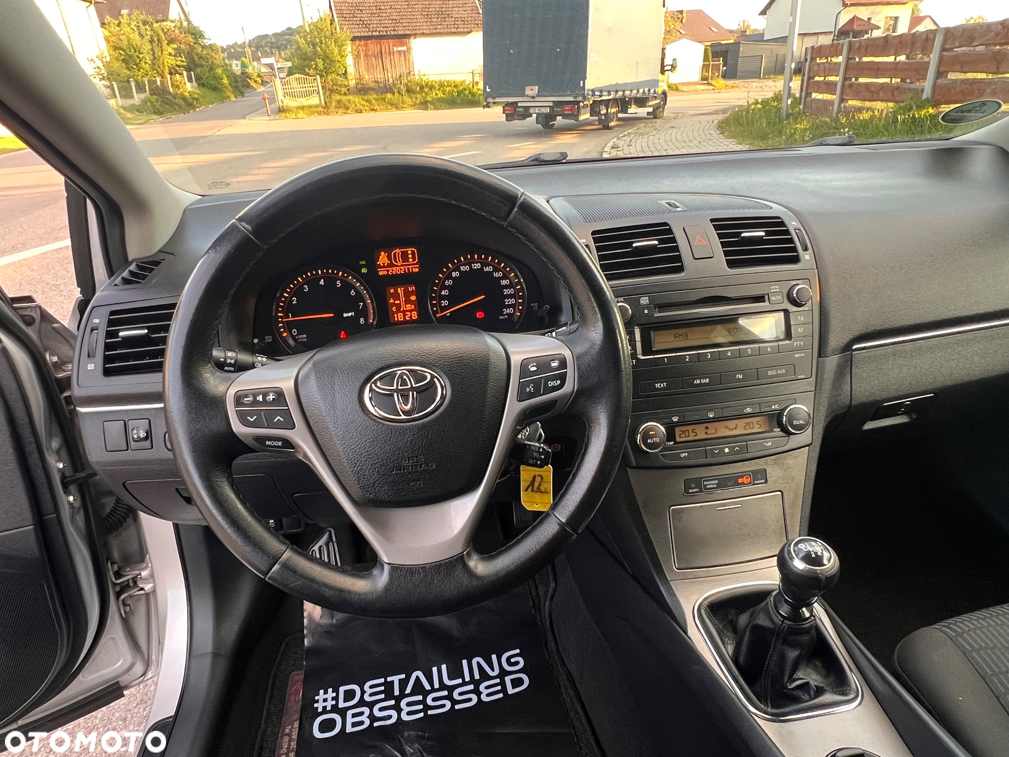 Toyota Avensis 1.8 Luna - 27