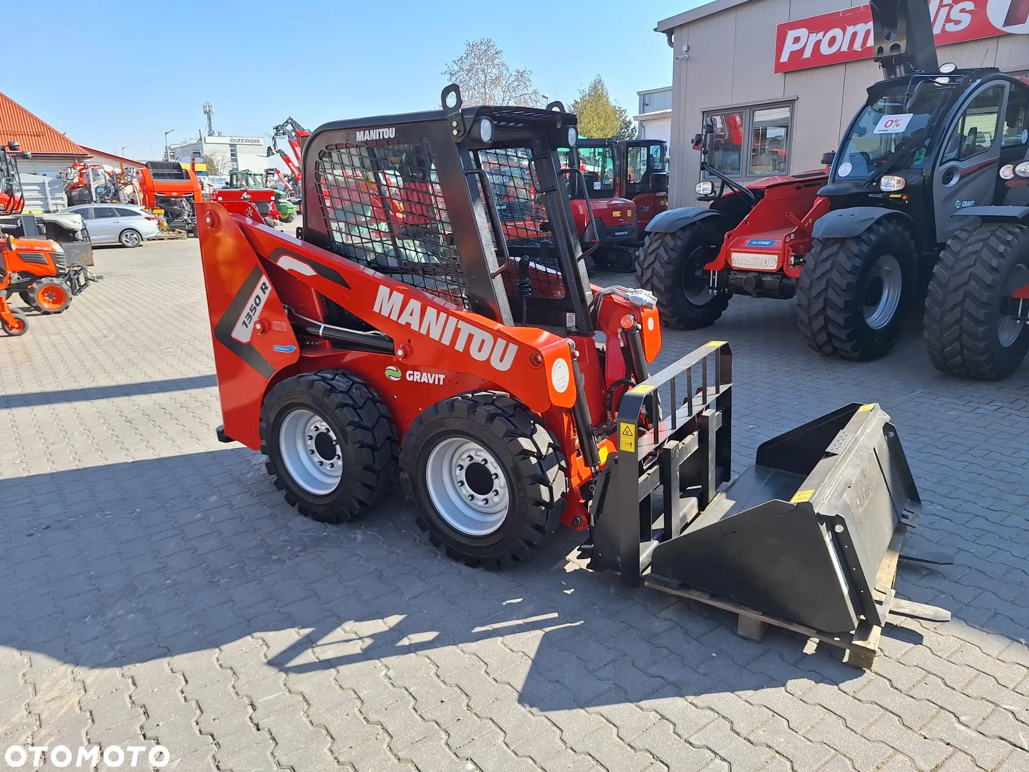 Manitou ładowarka burtowa Gehl skid steer 1350 R - 1