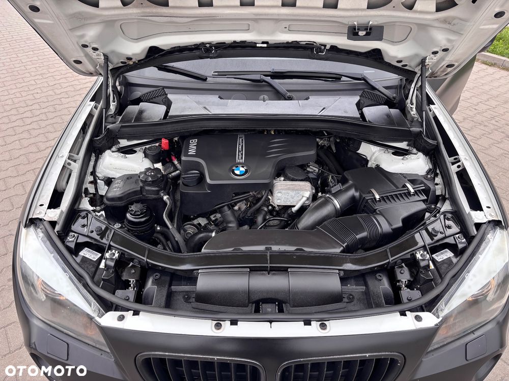 BMW X1 xDrive28i Sport Line - 23