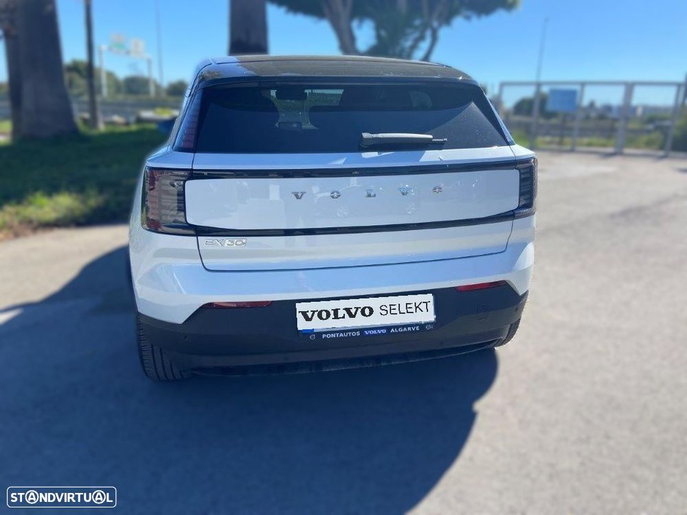 Volvo EX30 51 kWh Single Motor Plus - 5