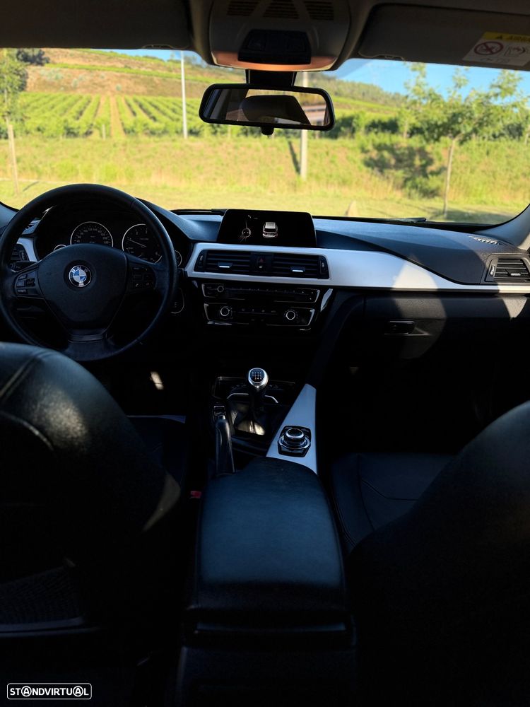 BMW 318 d - 9