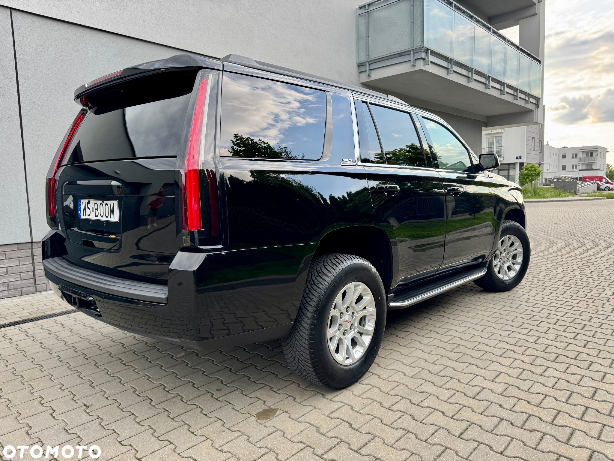 GMC Yukon - 4