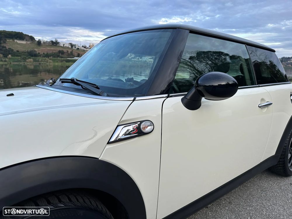 MINI 3 Portas Cooper SD - 11