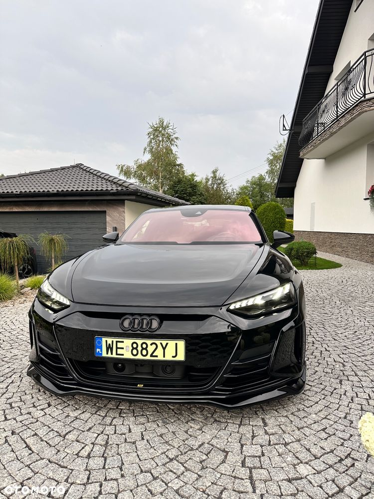 Audi e-tron GT - 13
