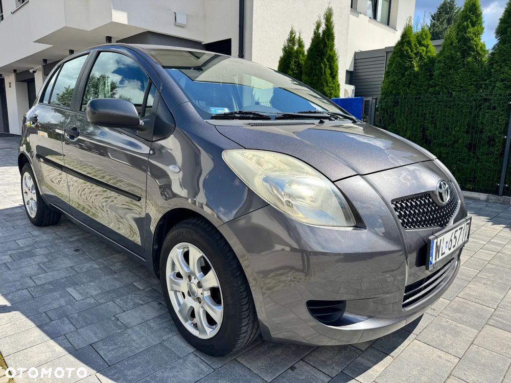 Toyota Yaris 1.3 Luna A/C - 3