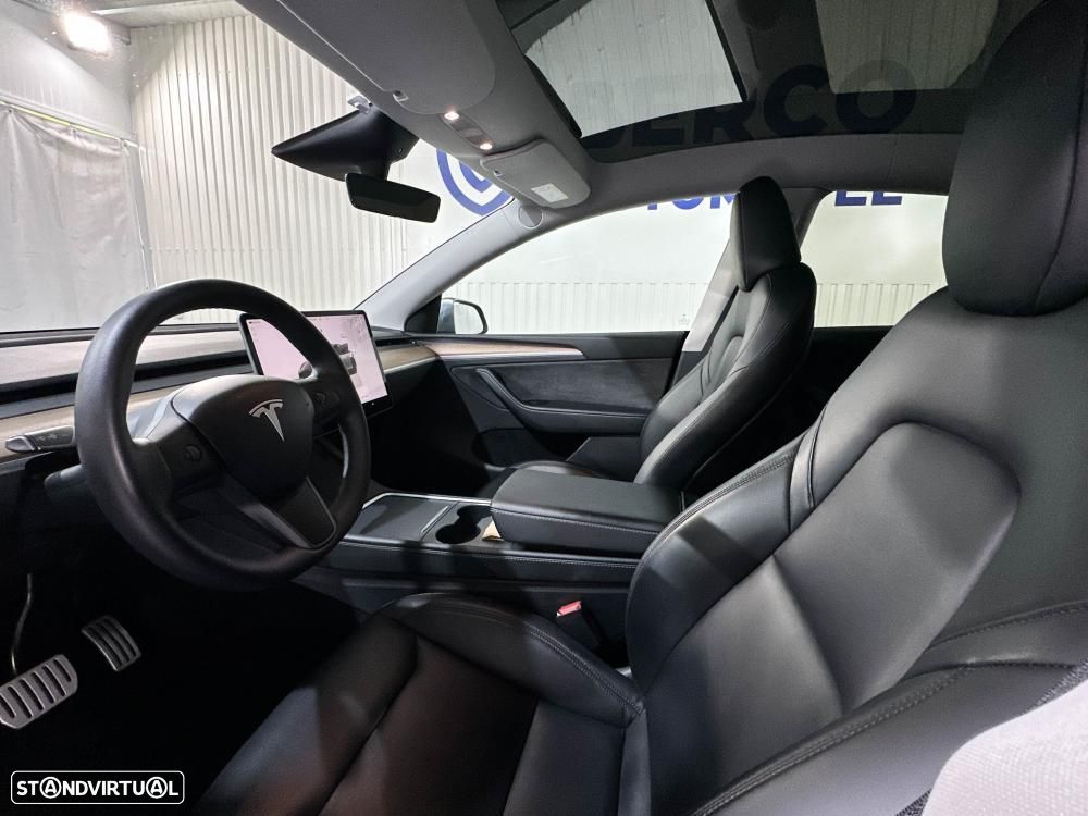 Tesla Model Y Performance Dual Motor AWD - 7