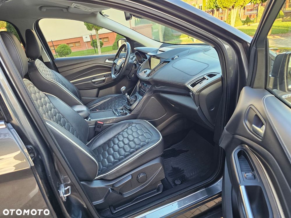 Ford Kuga 2.0 TDCi 4x4 Vignale - 39
