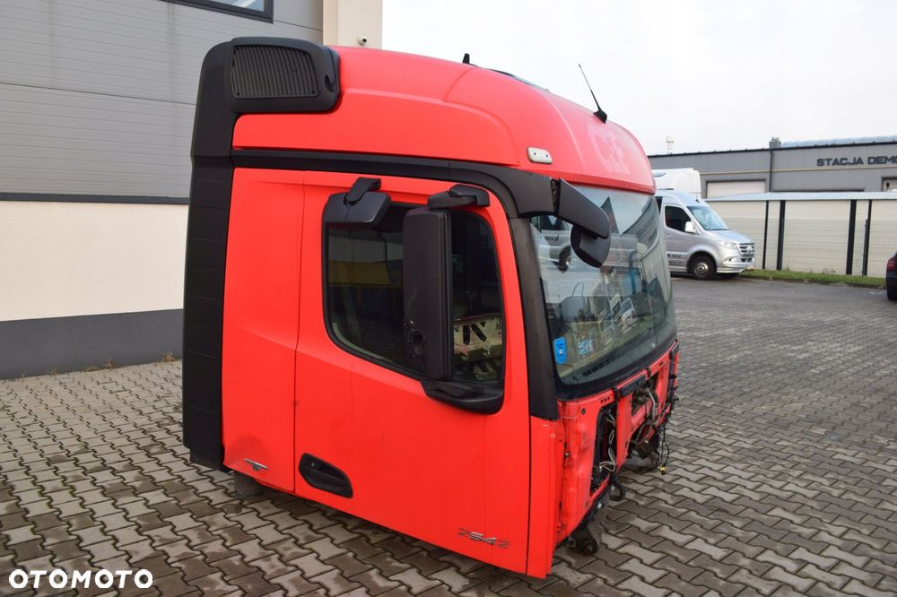 SZKIELET KABINY MERCEDES ACTROS MP4 STREAM SPACE - 6