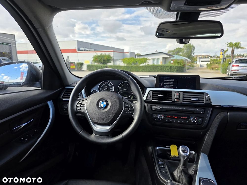 BMW Seria 3 316i - 6