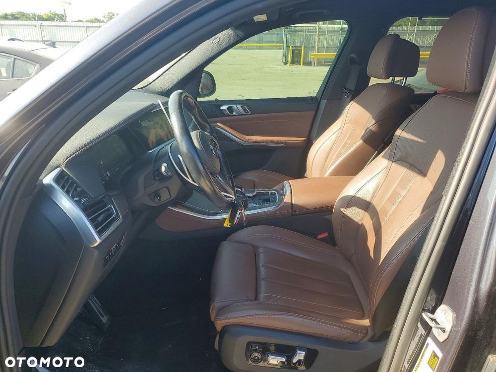 BMW X5 xDrive40i - 7