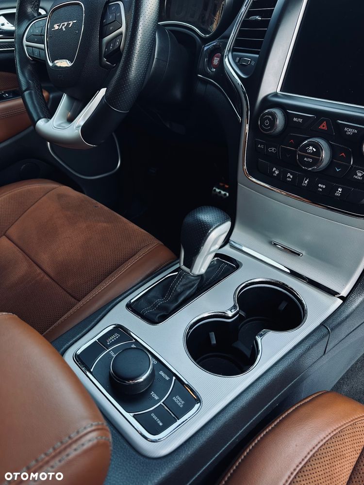 Jeep Grand Cherokee SRT Night - 14
