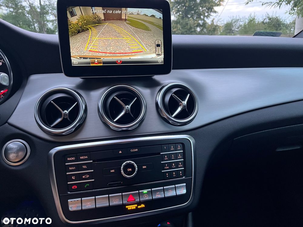 Mercedes-Benz GLA 220 4-Matic AMG Line - 28
