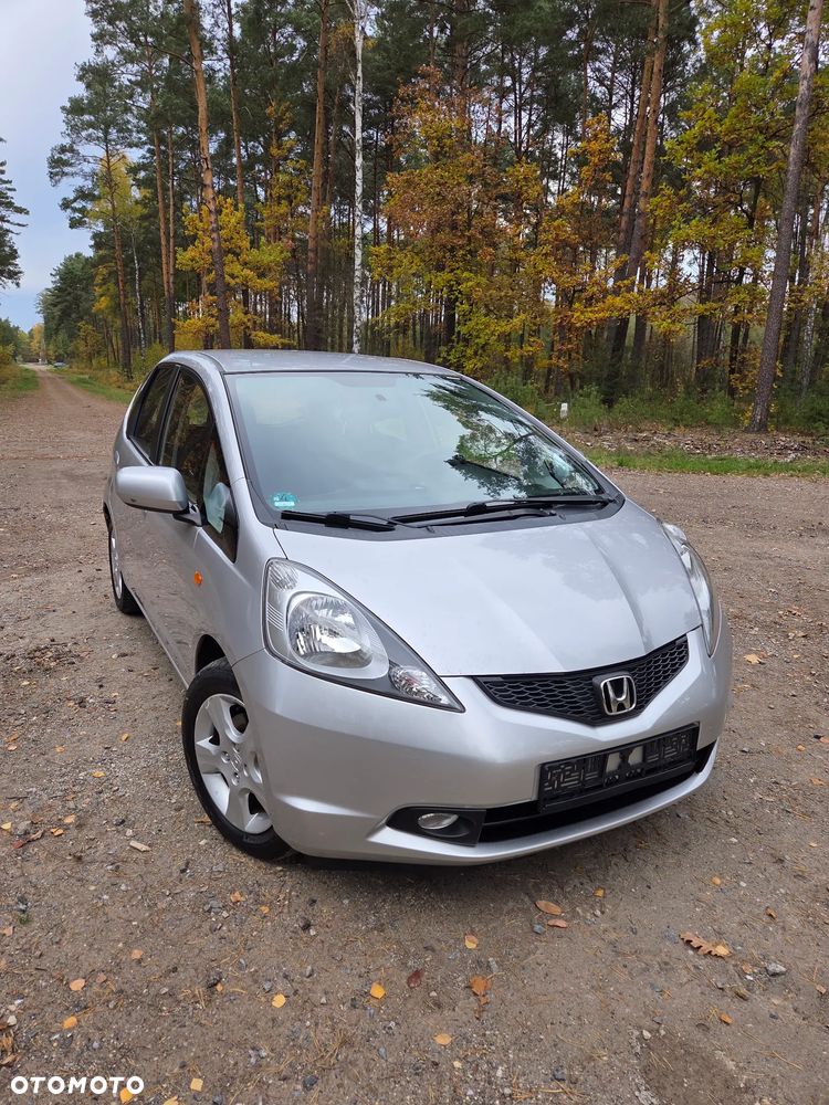 Honda Jazz 2010 photo 3