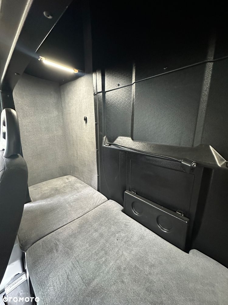Iveco DAILY - 8
